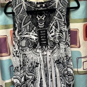 Black and White Patterned Women's Top